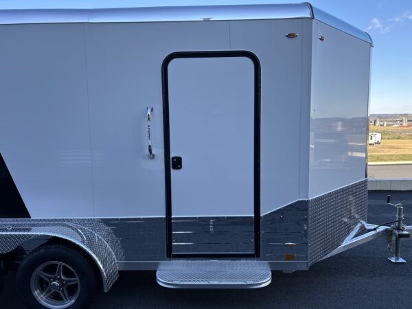 7' x 17' 7K Legend Deluxe V-Nose Enclosed Trailer - Image 7