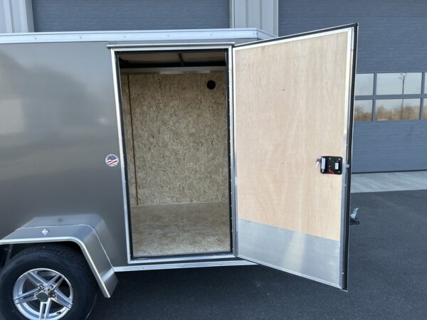 5'X8' 3K ITI Cargo Flat Top V-Nose Enclosed Trailer - Image 10