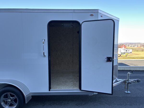 7' x 17' 7K Legend Flat Top V-Nose Enclosed Trailer - Image 8