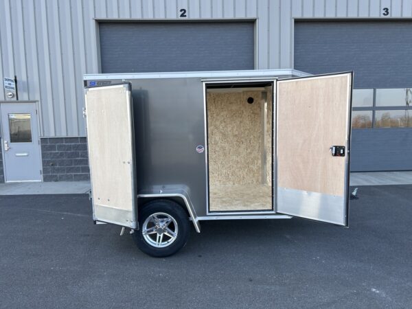 5'X8' 3K ITI Cargo Flat Top V-Nose Enclosed Trailer - Image 11