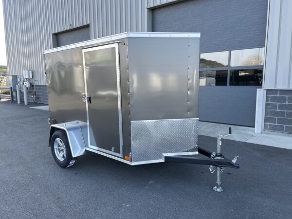 5'X8' 3K ITI Cargo Flat Top V-Nose Enclosed Trailer