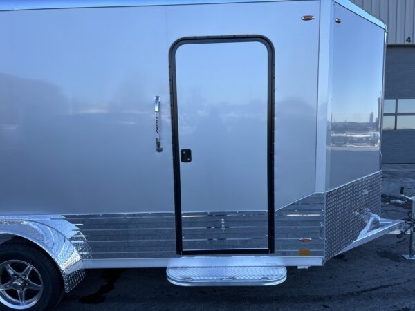 7' X 19' 7K Legend Deluxe V-Nose Enclosed Trailer - Image 10