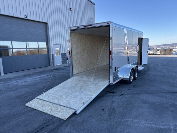 7' X 19' 7K Legend Deluxe V-Nose Enclosed Trailer - Image 13