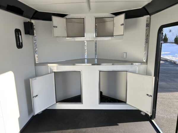 8' x 19' 7K Legend Deluxe V-Nose Enclosed Trailer - Image 20