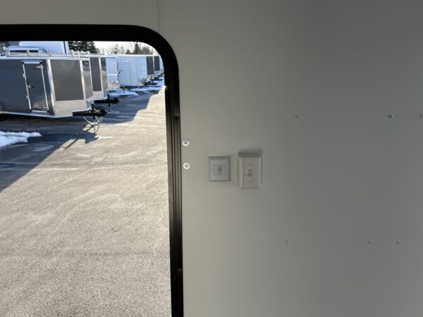 8' x 19' 7K Legend Deluxe V-Nose Enclosed Trailer - Image 19