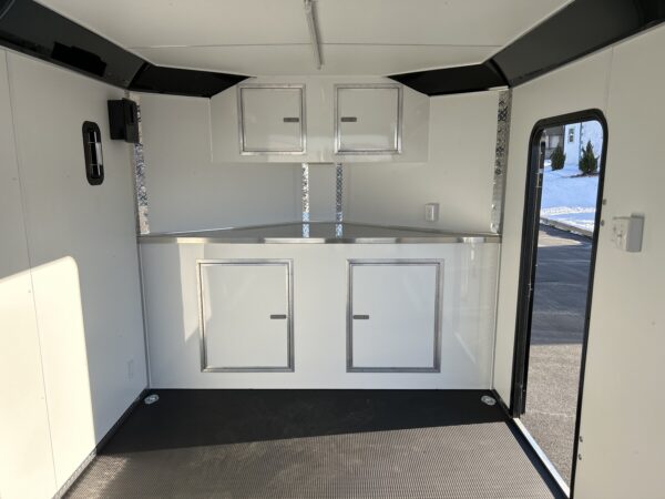 8' x 19' 7K Legend Deluxe V-Nose Enclosed Trailer - Image 16