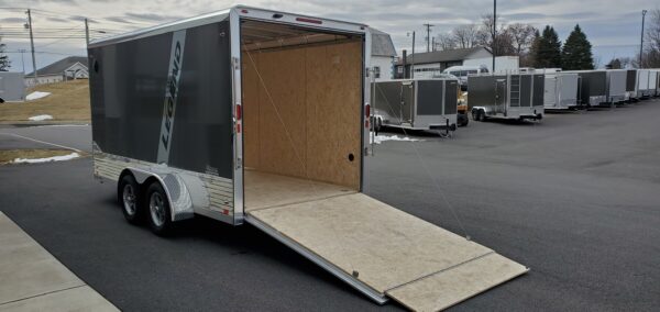 7' x 17' 7K Legend Deluxe V-Nose Enclosed Trailer - Image 13