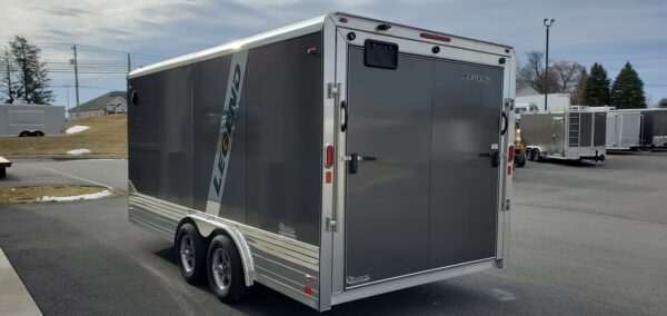 8' x 19' 7K Legend Deluxe V-Nose Enclosed Trailer - Image 5