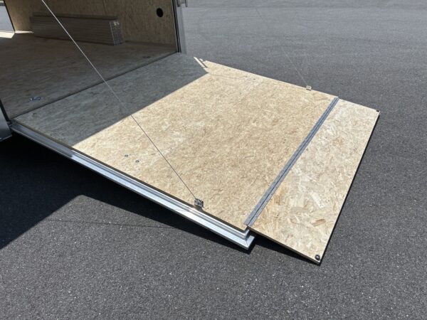 8' x 19' 7K Legend Flat Top V-Nose Enclosed Trailer - Image 17