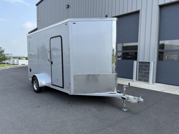 7' x 15'  3K Legend Flat Top V-Nose Enclosed Trailer