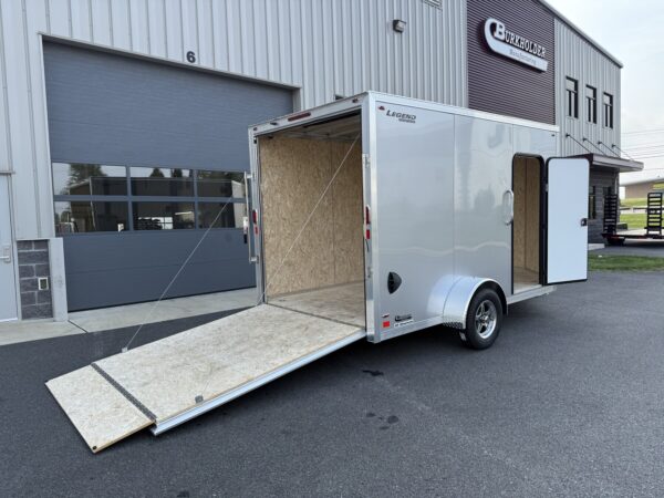 7' x 15'  3K Legend Flat Top V-Nose Enclosed Trailer - Image 12