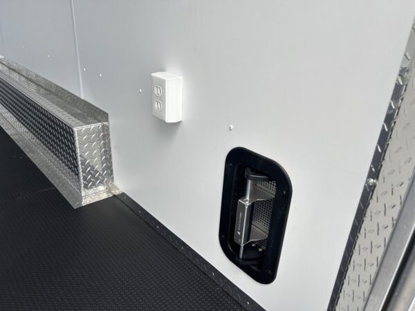 8' x 19' 7K Legend Deluxe V-Nose Enclosed Trailer - Image 19