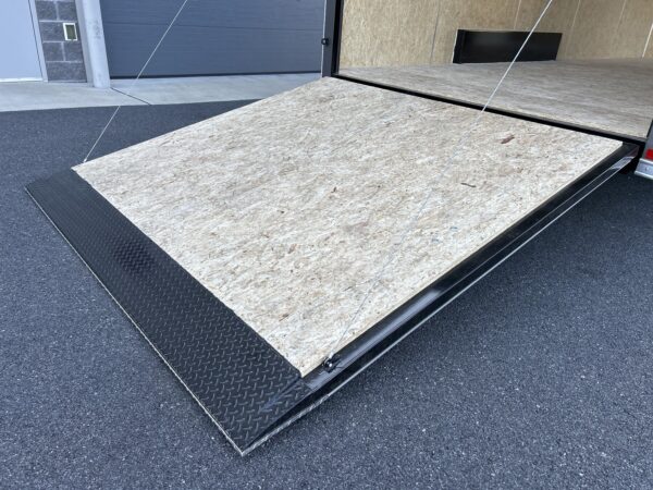 7.5' x 20' 14K Belmont Cargo Enclosed Trailer TM7520 - Image 13