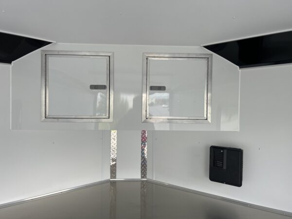 8' x 19' 7K Legend Deluxe V-Nose Enclosed Trailer - Image 22
