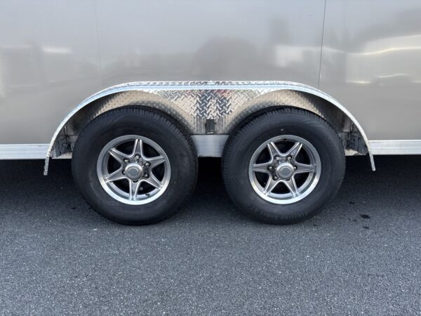8' x 23' 10K Legend Flat Top V-Nose Enclosed Trailer - Image 10