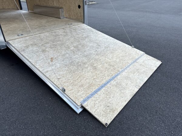 8' x 19' 10K Legend Deluxe V-Nose Enclosed Trailer - Image 16
