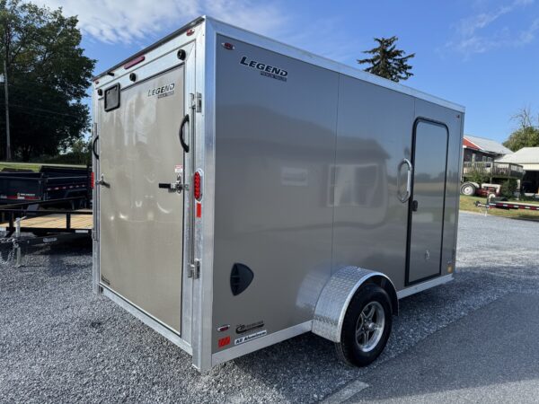 7' x 15'  3K Legend Flat Top V-Nose Enclosed Trailer - Image 3