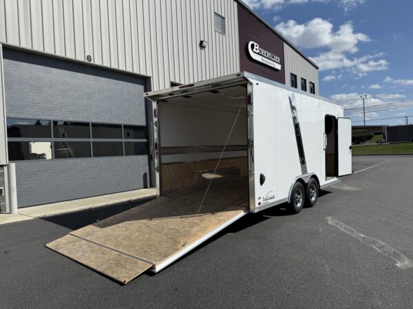 8.5' x 21' Aluminum Legend Used Trailermaster Enclosed Trailer - Image 10