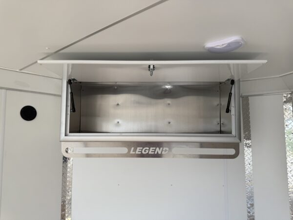 8.5' x 21' Aluminum Legend Used Trailermaster Enclosed Trailer - Image 20