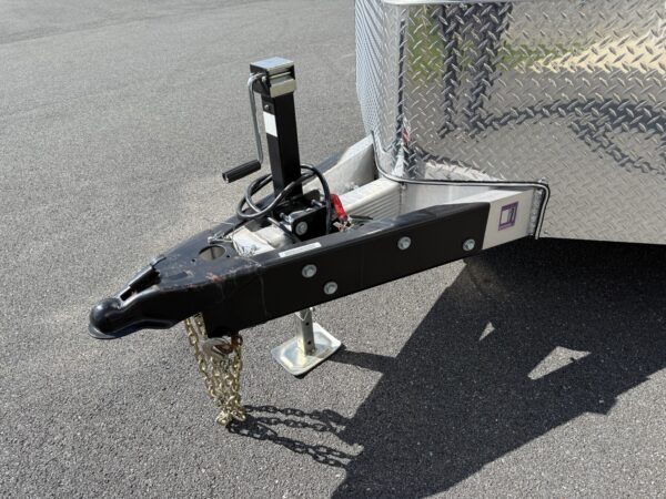 8.5' x 21' Aluminum Legend Used Trailermaster Enclosed Trailer - Image 7