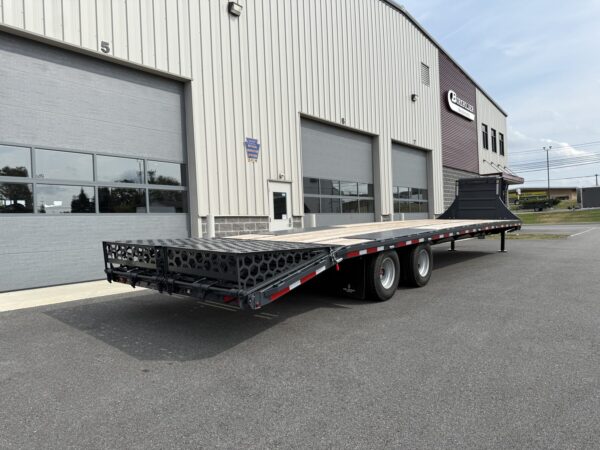 8.5' x 35' 24K Belmont  Gooseneck, Deckover Trailer GNX35-24K - Image 3