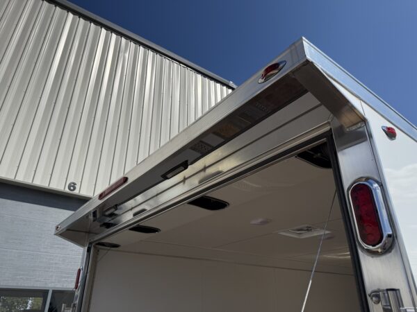 8.5' x 21' Aluminum Legend Used Trailermaster Enclosed Trailer - Image 22