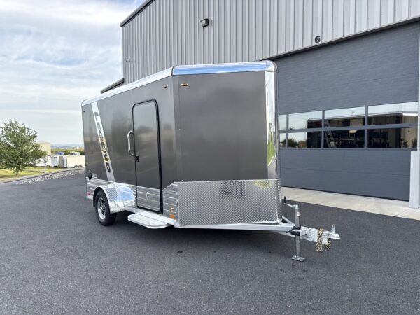 7' x 15' 3K Legend Deluxe V-Nose Enclosed Trailer