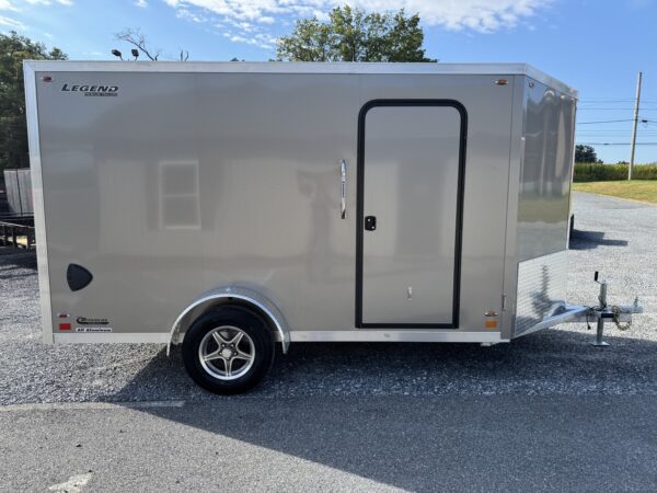 7' x 15'  3K Legend Flat Top V-Nose Enclosed Trailer - Image 2