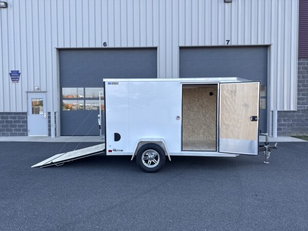 5'X10' 3K ITI Cargo Flat Top V-Nose Enclosed Trailer - Image 10